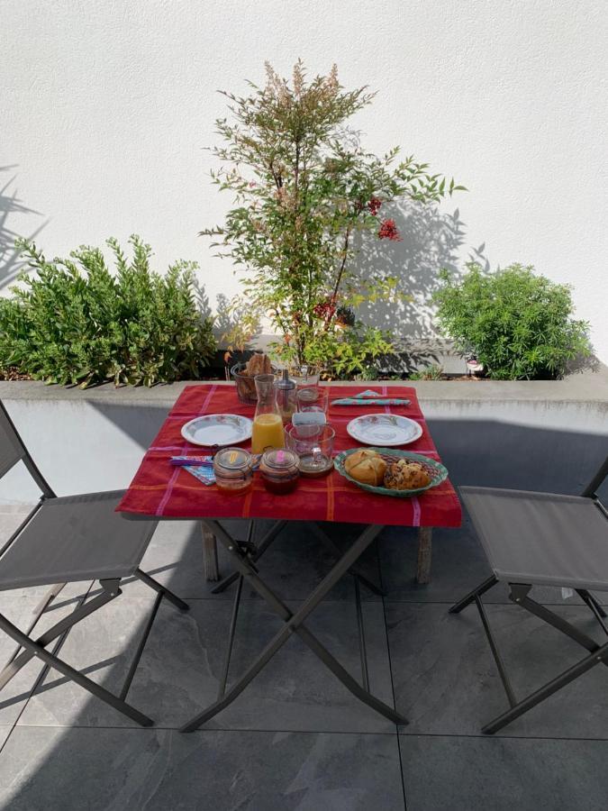 Maison M, Chambre Privee Acces Jardin Piscine Et Jacuzzi Pres De La Rochelle La Rochelle  Kültér fotó